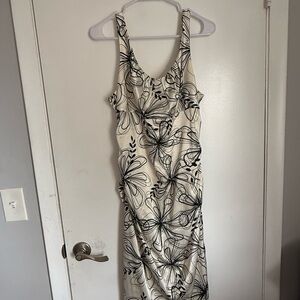 London Times Black and White Floral Maxi Dress